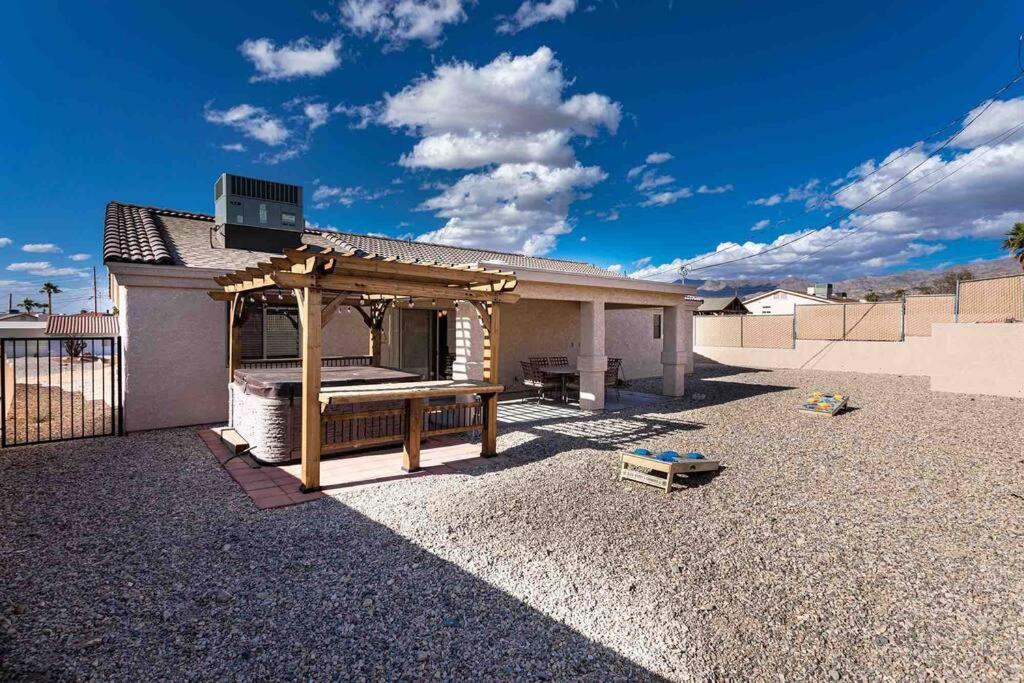 Hot Tub . Spacious . Pets . Central . Boat Parking Lake Havasu City Exterior photo