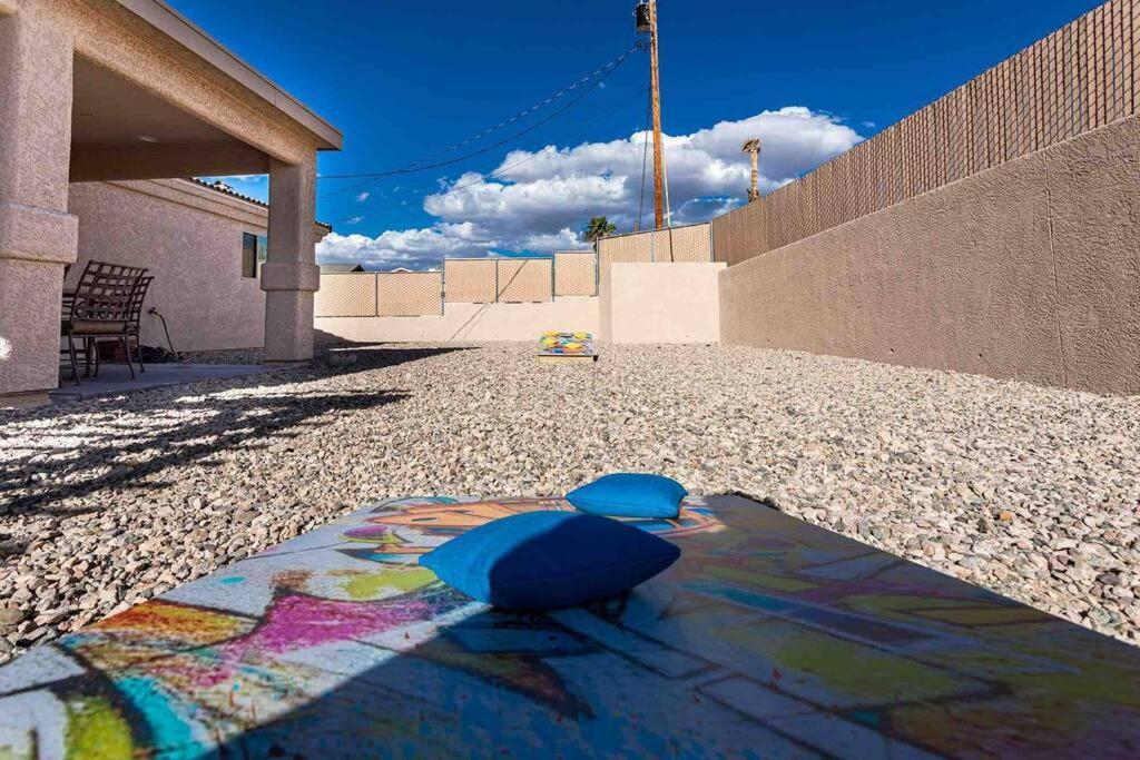 Hot Tub . Spacious . Pets . Central . Boat Parking Lake Havasu City Exterior photo